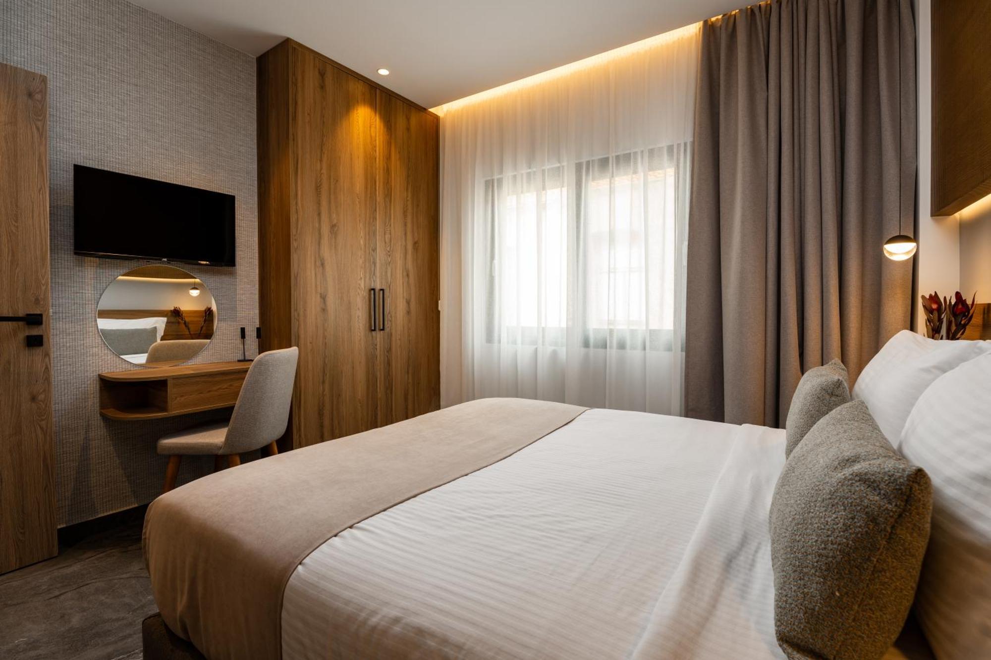 Omikron Luxury Residences Iraklio Exterior foto